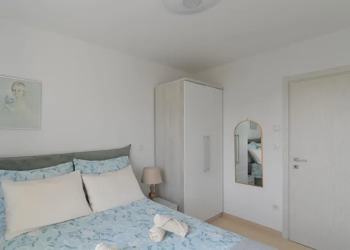 Apartman Iskra Lägenhet *