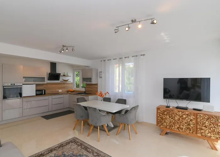 Apartman Iskra Lägenhet