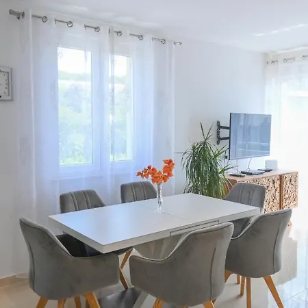 Apartman Iskra Apartamento Rijeka