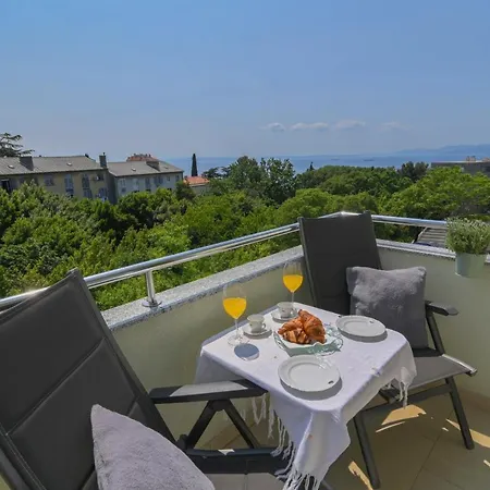 Apartman Iskra Apartment