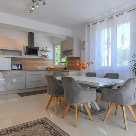 Apartman Iskra Apartment Rijeka