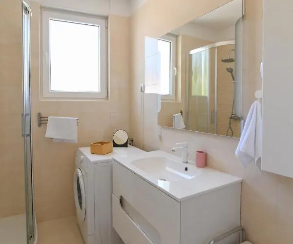 Apartment Apartman Iskra