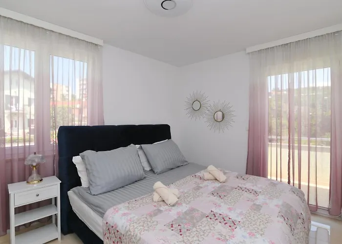 Apartment Apartman Iskra *